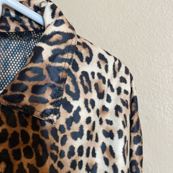 Forever 21 Animal Print Button Down Crop Jacket Windbreaker size 3X - Picture 4 of 12